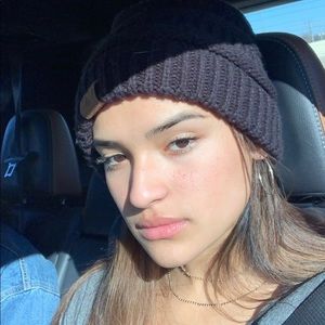 Meet your Posher, Lily